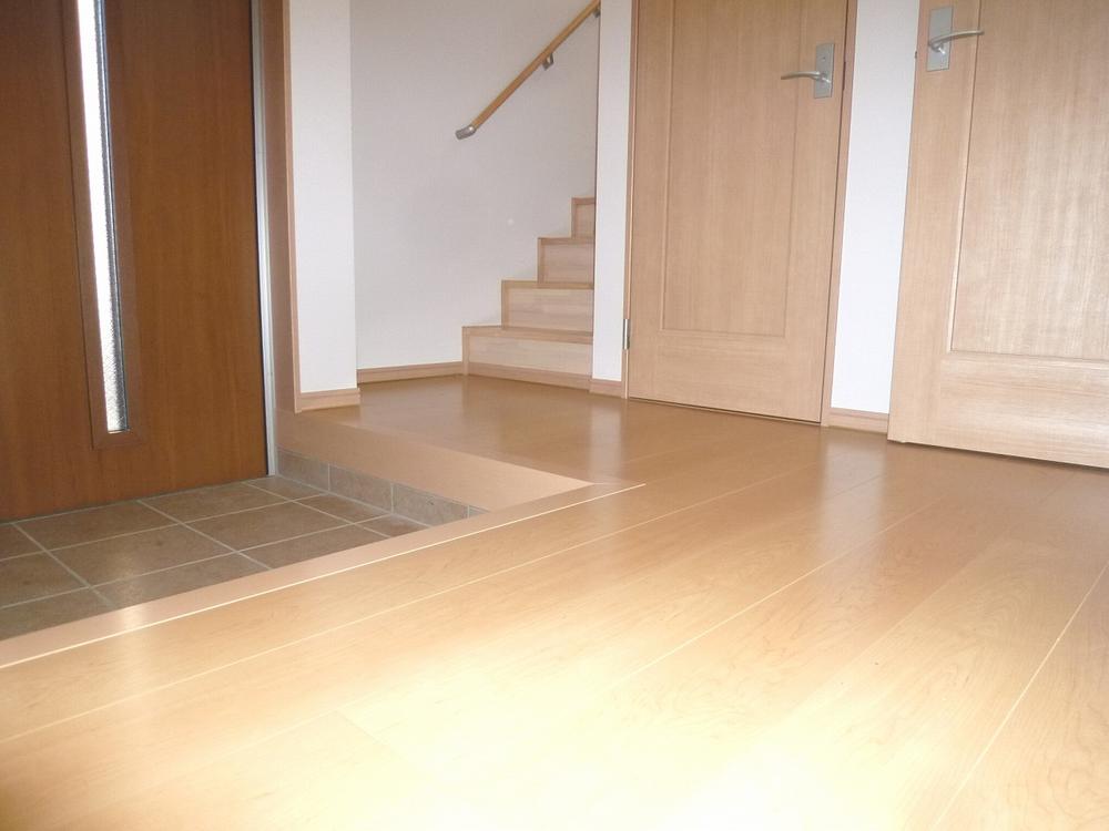 Entrance. Spacious entrance