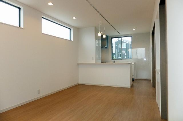 Living. Indoor (May 28, 2013) Shooting