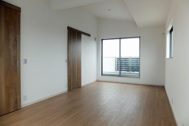 Non-living room. Indoor (May 28, 2013) Shooting