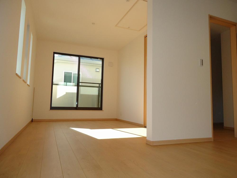 Non-living room. Indoor (11 May 2013) Shooting