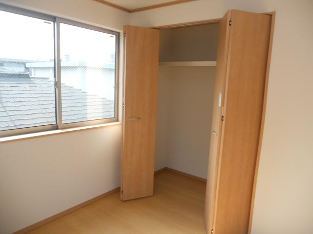 Receipt. All room storage space in the nursery