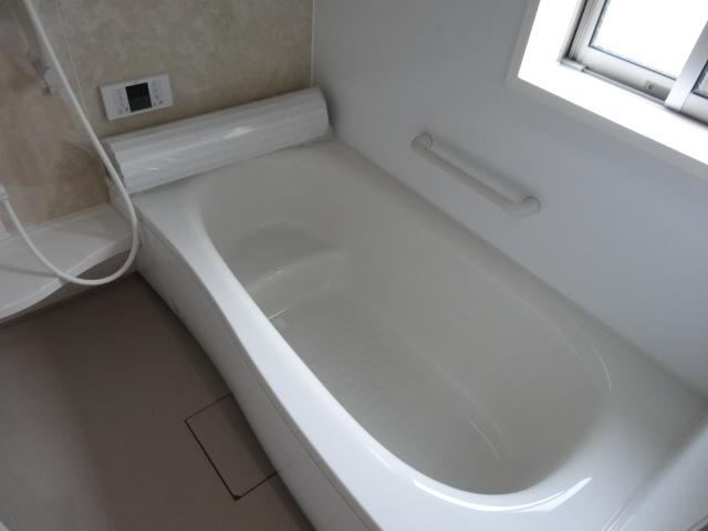 Bathroom. Indoor (11 May 2013) Shooting