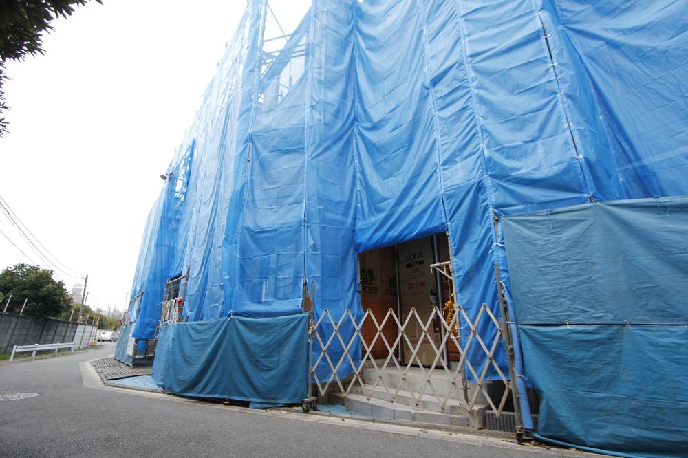 Local appearance photo. Local (11 May 2013) Shooting