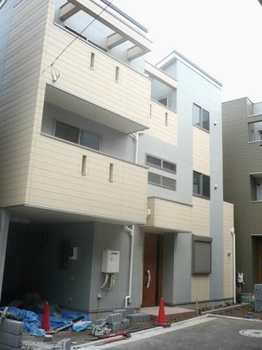 Local appearance photo. Local (May 2013) Shooting