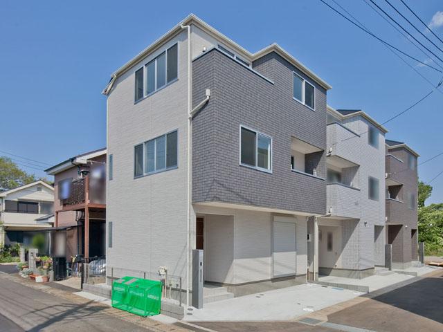 Sunny newly built section of a quiet residential area! This is the appearance of the 1 Building. Only 1 Building has been completed