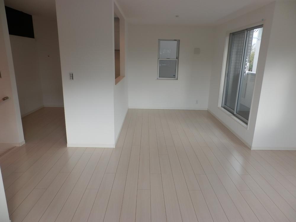 Living. Since the popularity of face-to-face kitchen can dishes while enjoying the conversation in the family!