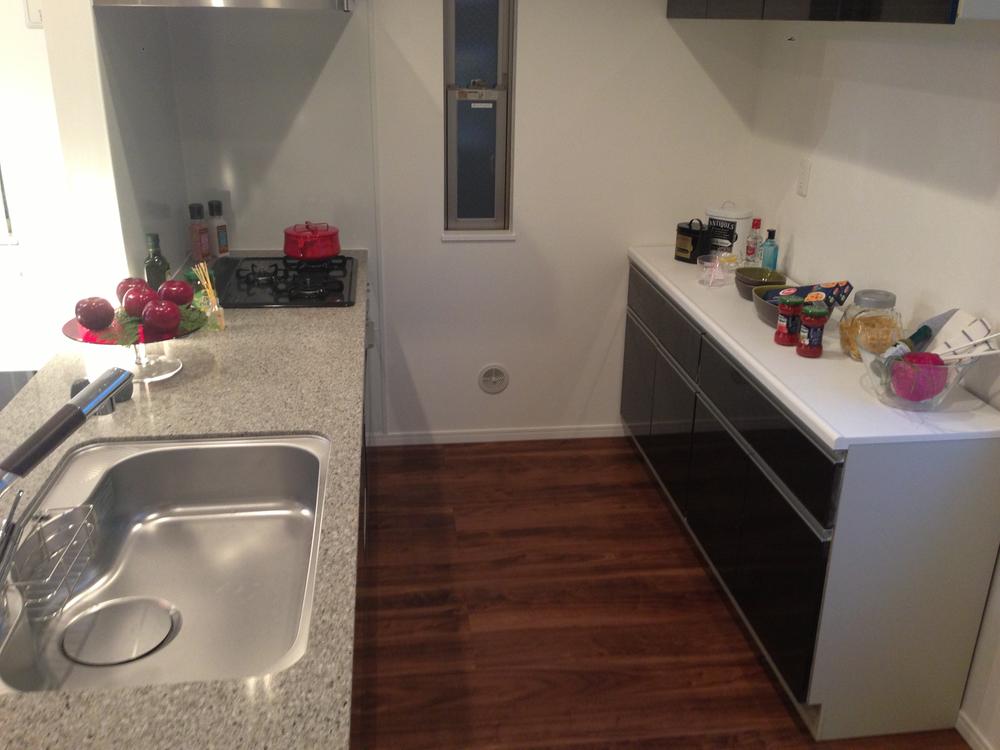 Kitchen. Indoor (12 May 2013) Shooting