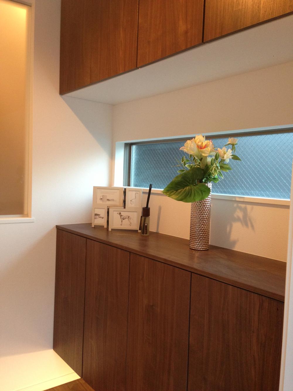 Entrance. Local (12 May 2013) Shooting