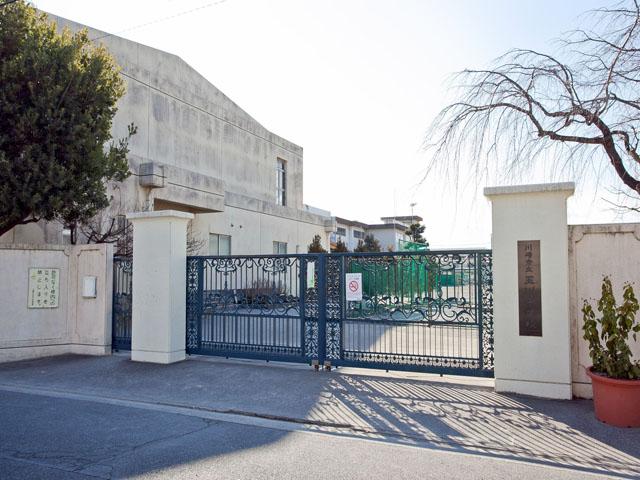 Junior high school. It arrives in a 9-minute walk up to 660m Tamagawa junior high school up to the Kawasaki Municipal Tamagawa Junior High School!
