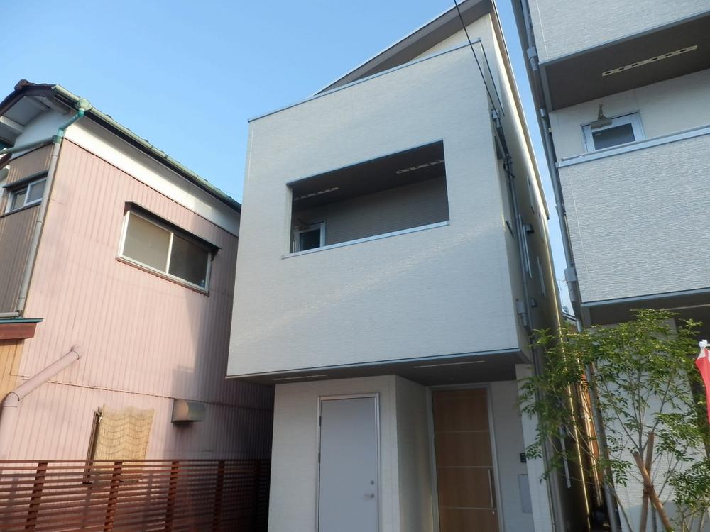 Other local. Local (10 May 2013) Shooting It is a photograph of the A Building  Living is about 20 Pledge There car space! !