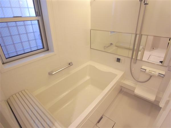 Bathroom. Bathroom 2013 / 12 shooting