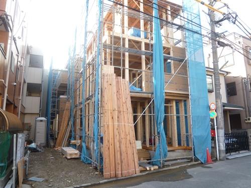 Local appearance photo. Local (10 May 2013) Shooting