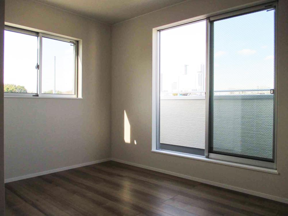 Non-living room. Indoor (10 May 2013) Shooting