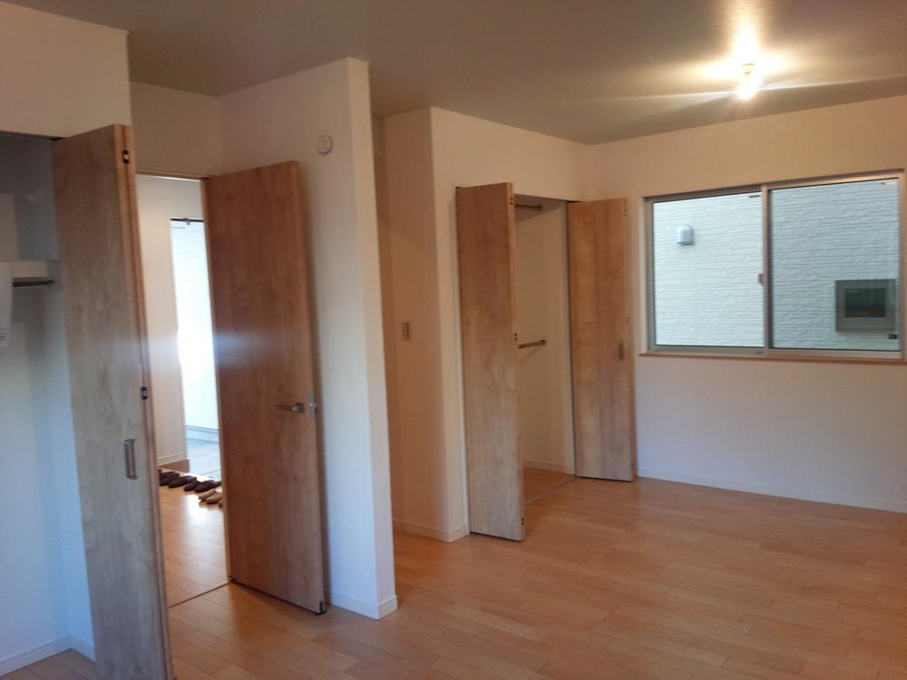 Non-living room. According to the child's growth, We will continue to change optimal floor plan to the family. Flexible floor plan to be changed to suit the life stage ・  ・  ・ It will change along with the growth and of the family, Why do not you free house building?