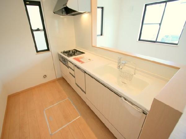 Kitchen. There is also a handy under-floor storage in small storage