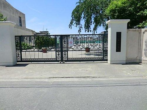 Junior high school. 417m to the Kawasaki Municipal Tamagawa Junior High School