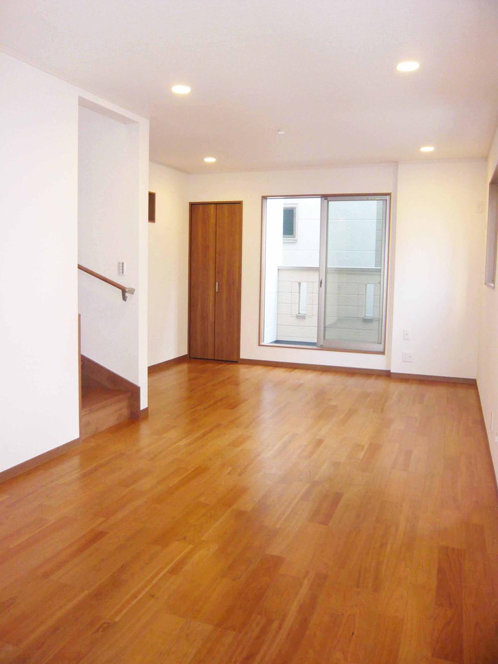 Living. Indoor (11 May 2013) Shooting