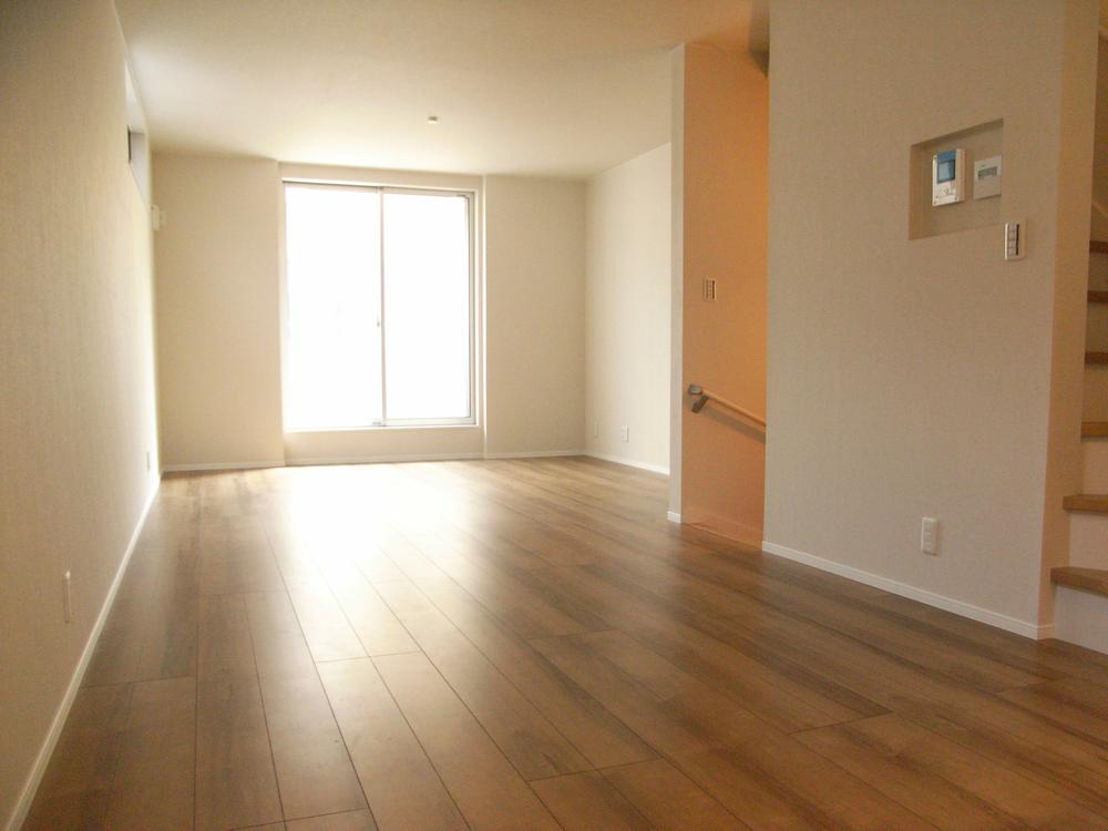 Living. LDK is located Pledge 19.75! A Building: Indoor (09 May 2013) Shooting