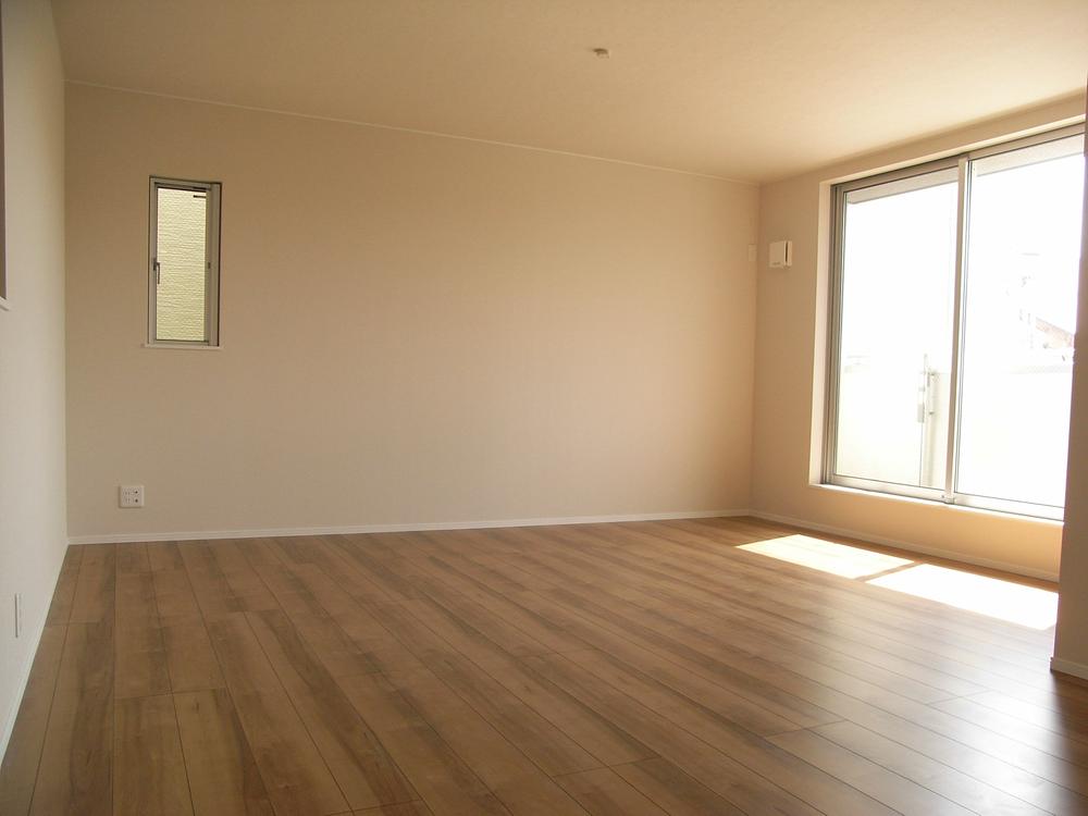 Living. B Building: Indoor (09 May 2013) Shooting