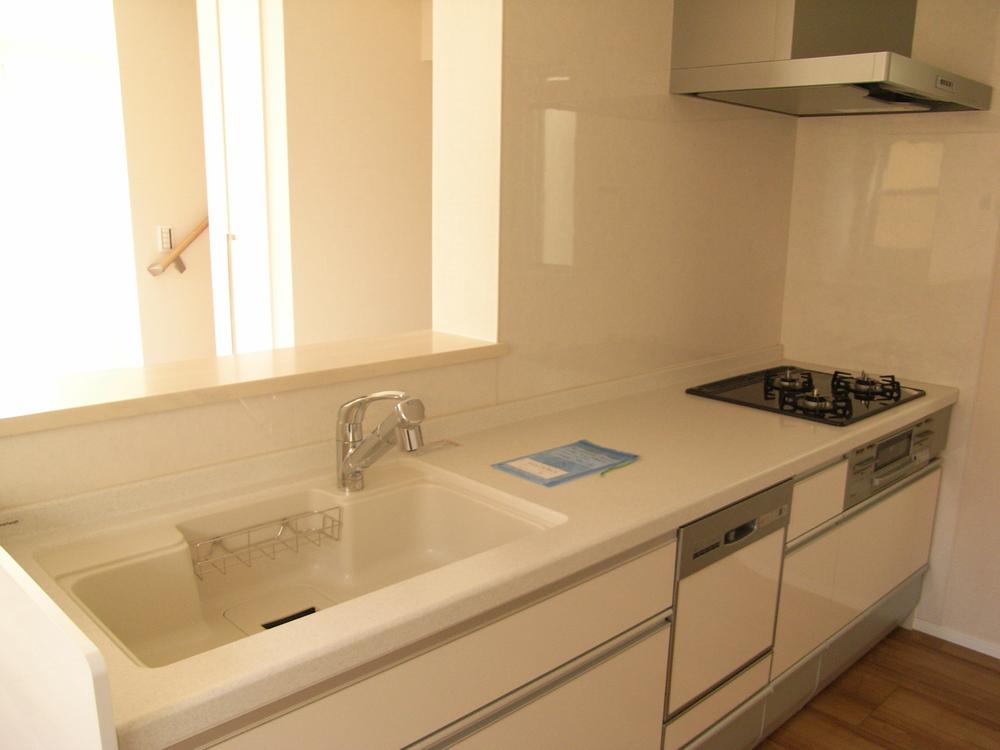 Kitchen. C Building: Indoor (09 May 2013) Shooting