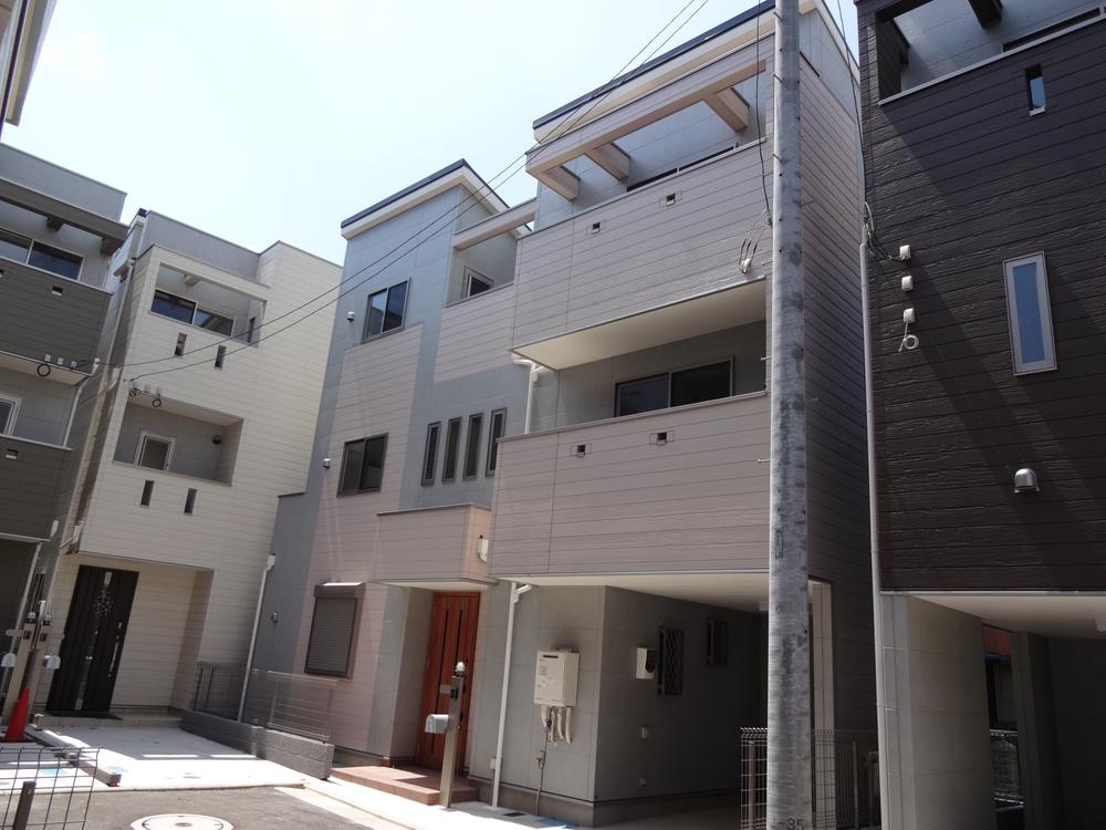 Local appearance photo. Local (August 2013) Shooting