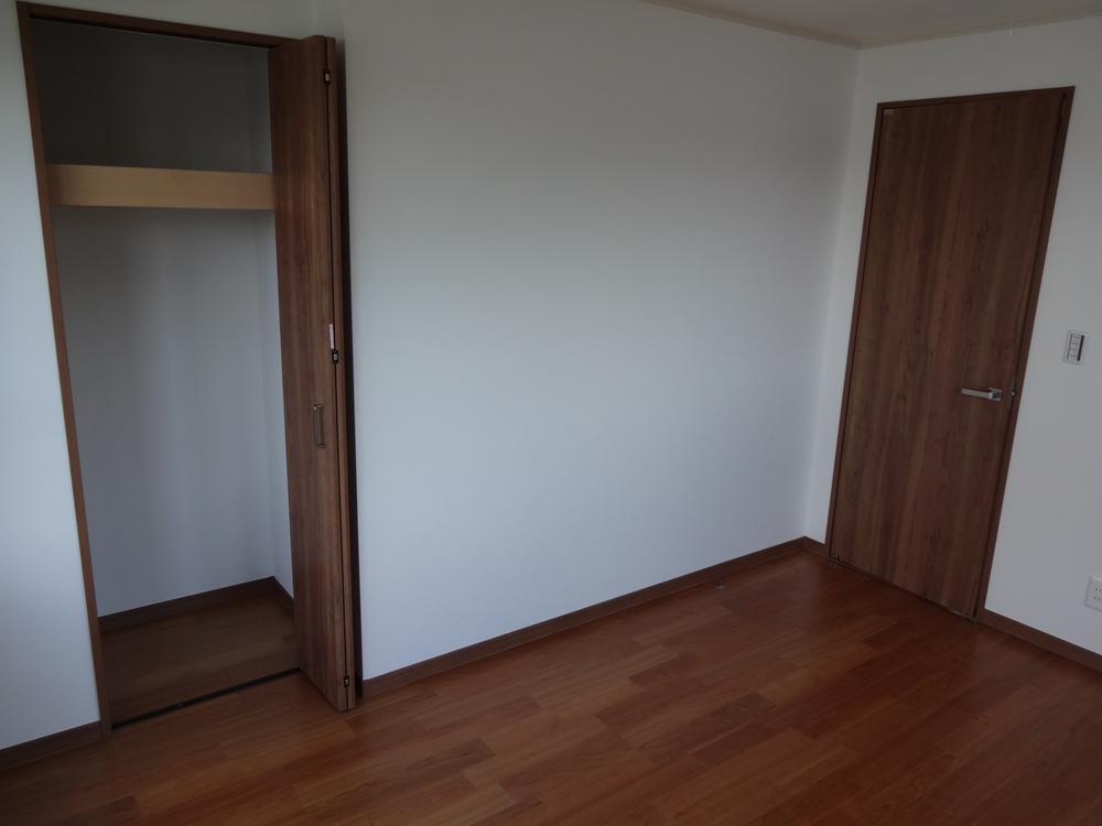 Non-living room. Room (August 2013) Shooting