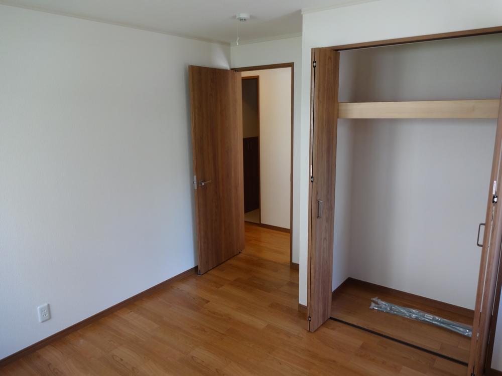 Non-living room. Room (August 2013) Shooting