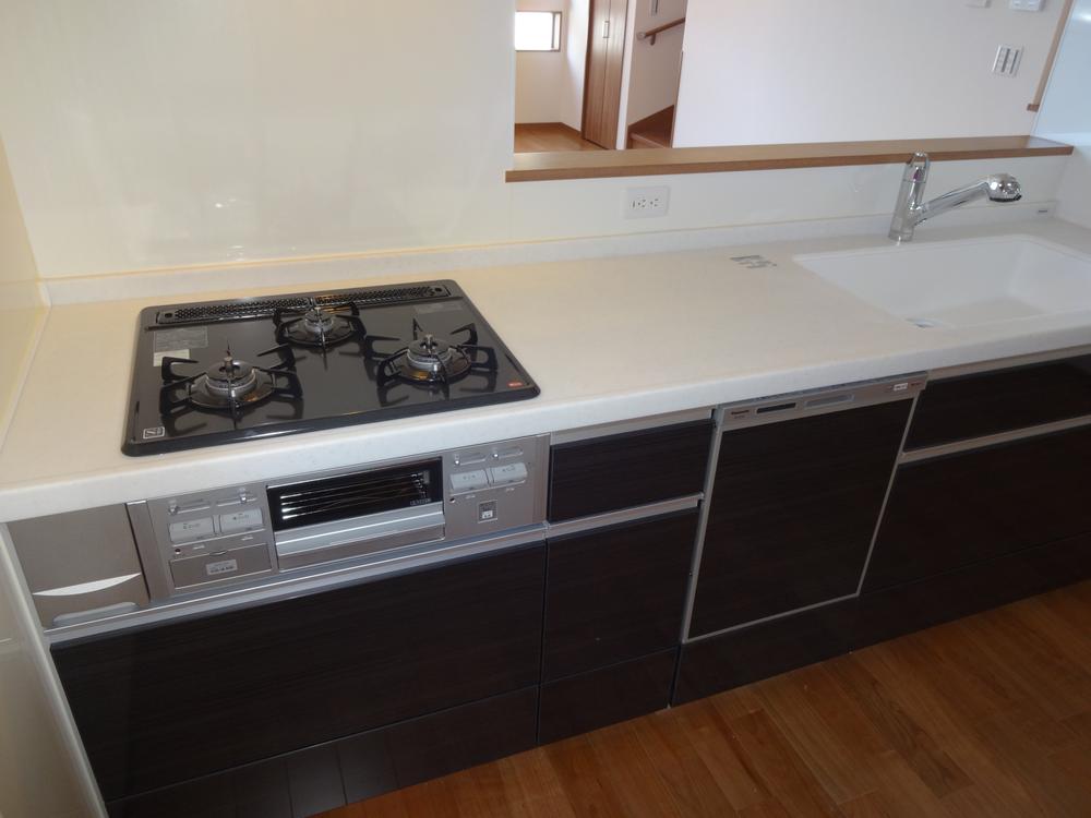 Kitchen. Room (August 2013) Shooting