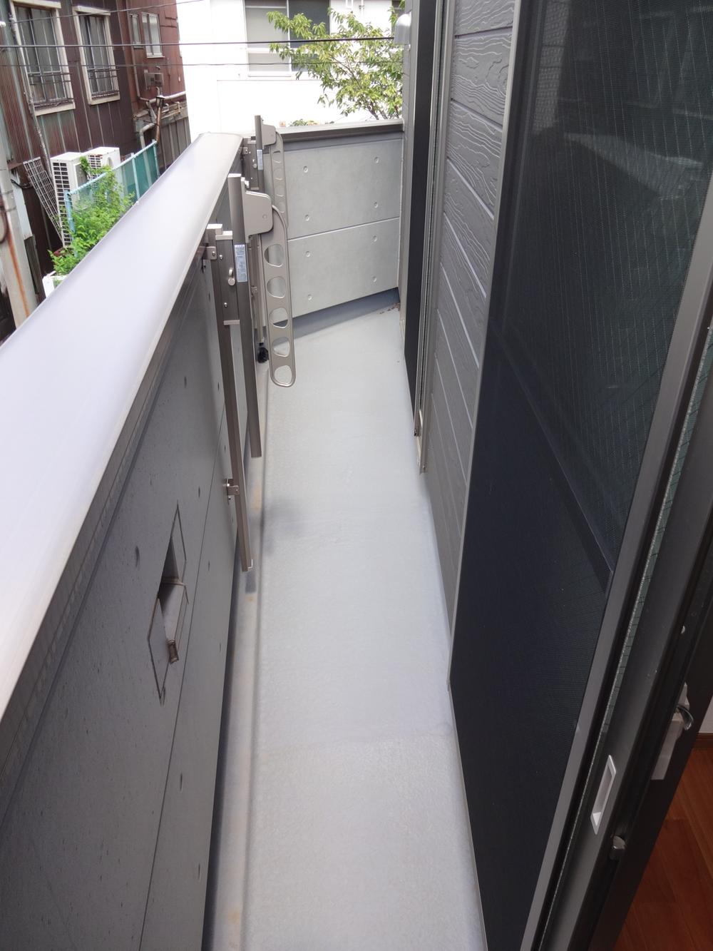 Balcony. Local (August 2013) Shooting