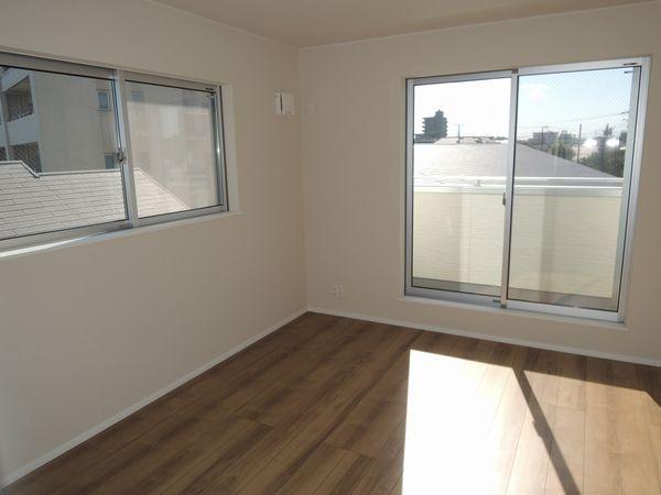 Non-living room. C Building bedroom (2013 September shooting)