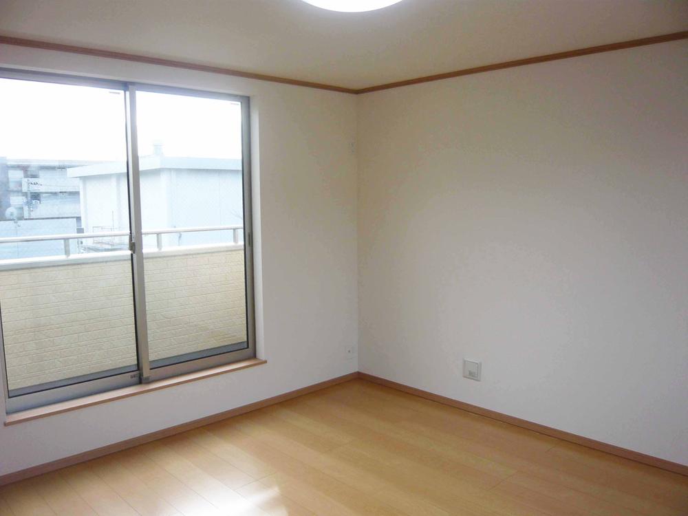 Non-living room. Indoor (11 May 2013) Shooting