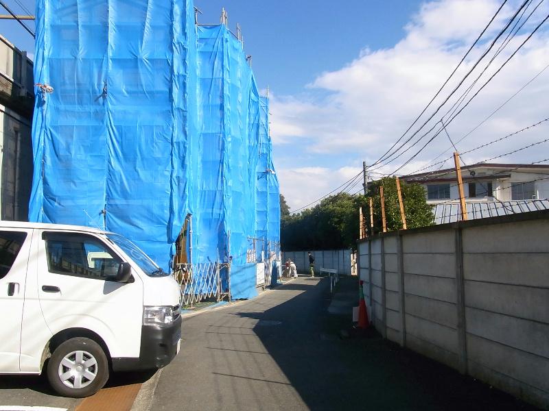 Local photos, including front road. Front road (1)