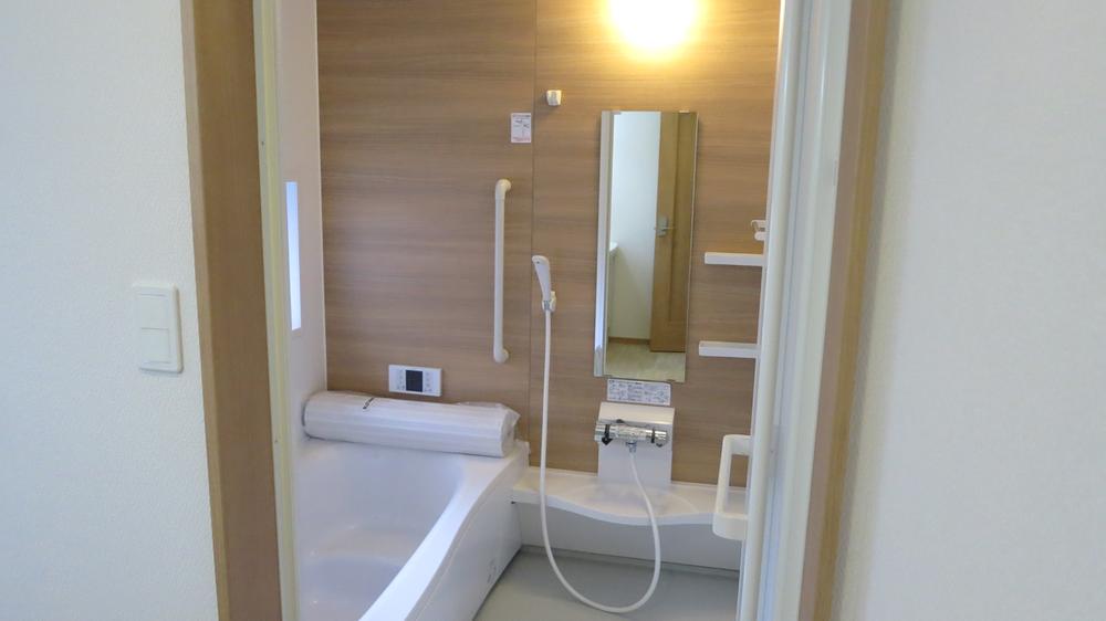 Bathroom. Indoor (10 May 2013) Shooting