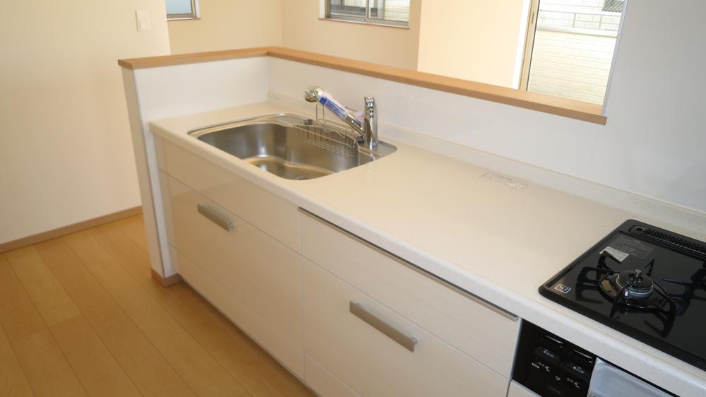 Kitchen. Indoor (10 May 2013) Shooting