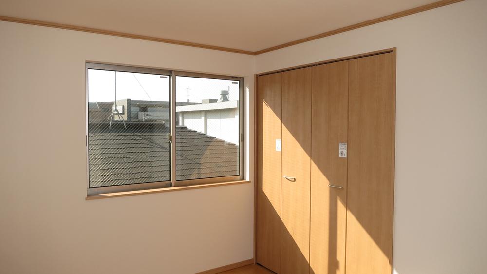 Non-living room. Indoor (10 May 2013) Shooting