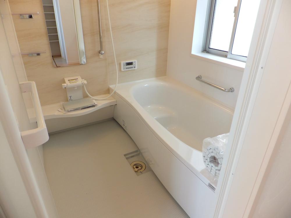 Bathroom. It is a bathroom of one tsubo size.