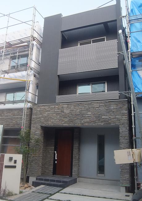 Local appearance photo. Local (11 May 2013) Shooting