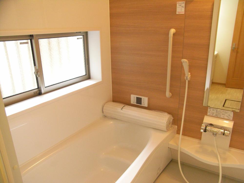 Bathroom. Indoor (11 May 2013) Shooting