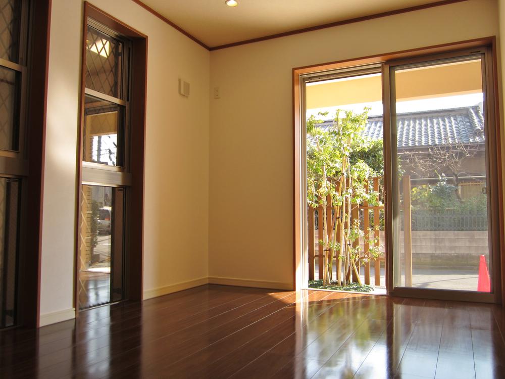 Non-living room. Room B