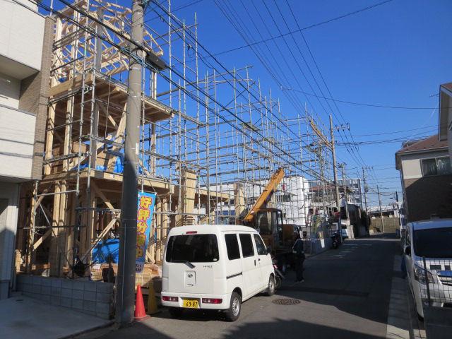 Local appearance photo. Local (12 May 2013) Shooting