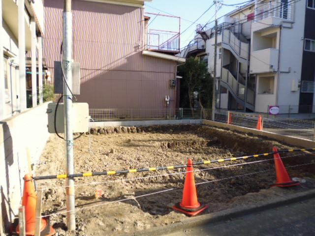 Local appearance photo. Local shooting