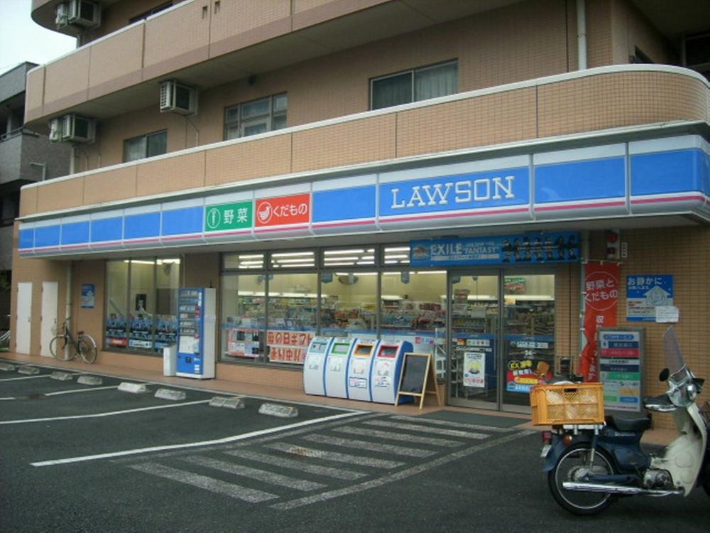 Convenience store. 370m until Lawson Kawasaki Tsukagoshi 2-chome