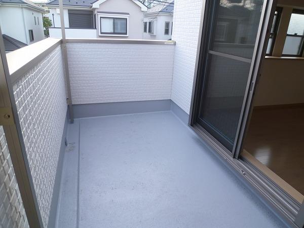 Balcony. 2013 March 16 shooting Building 3