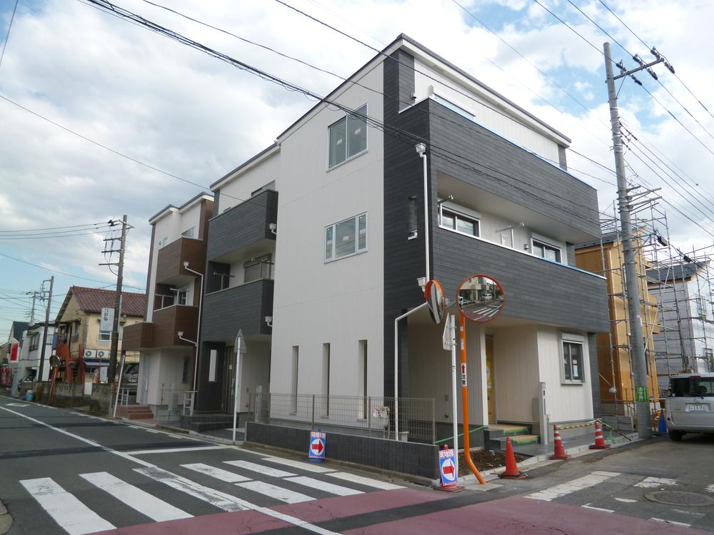 Local photos, including front road