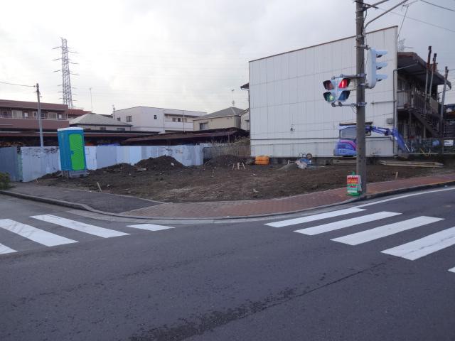 Local appearance photo. Local (12 May 2013) Shooting