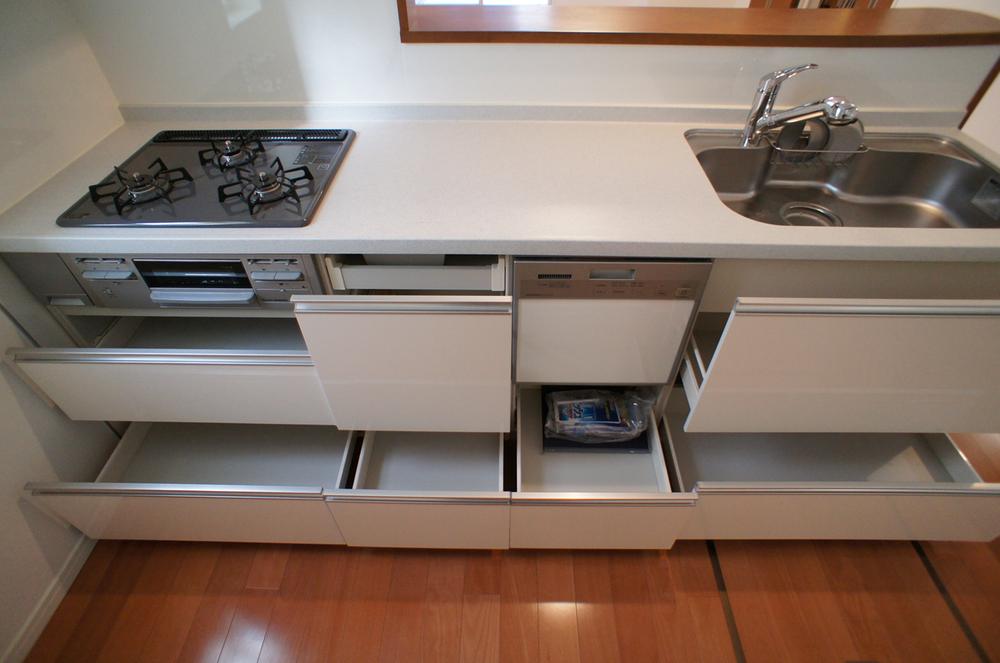 Kitchen. Storage capacity rich kitchen storage