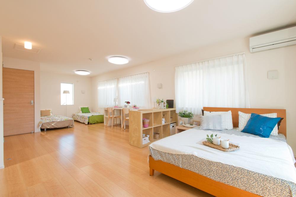 Non-living room. Model house State of the second floor free space