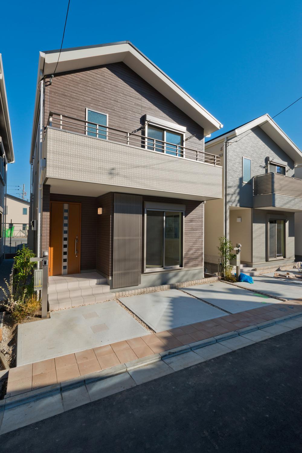 Local appearance photo. Building 3 state of