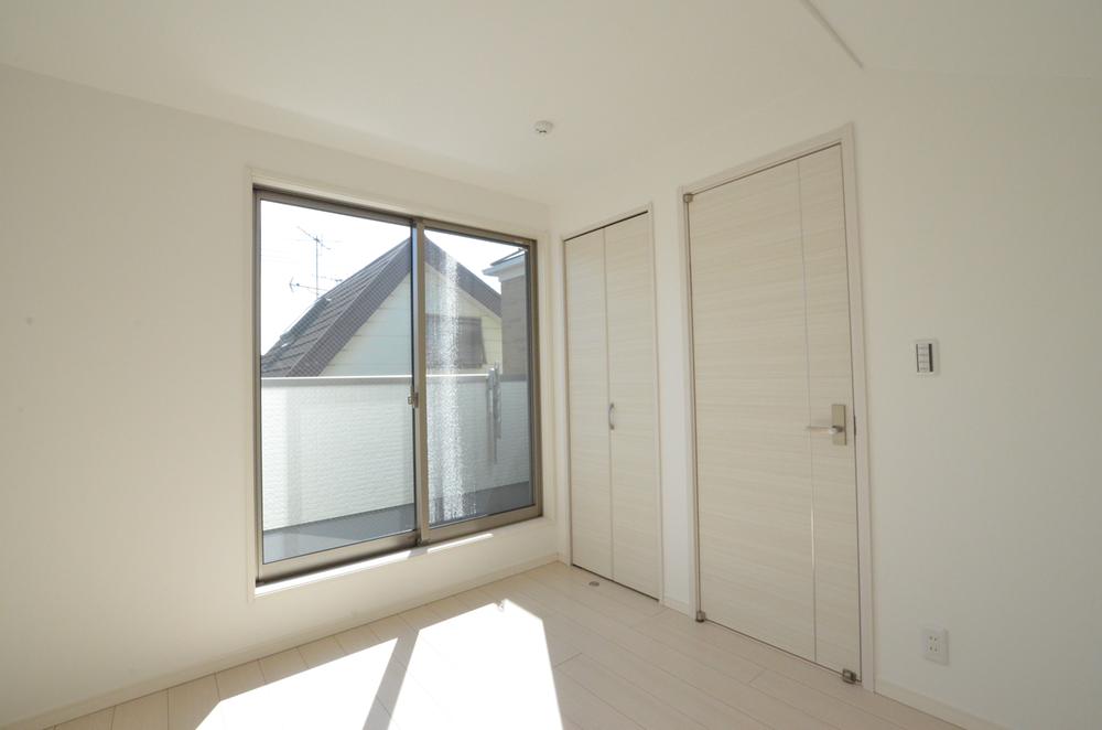 Non-living room. Indoor (10 May 2013) Shooting