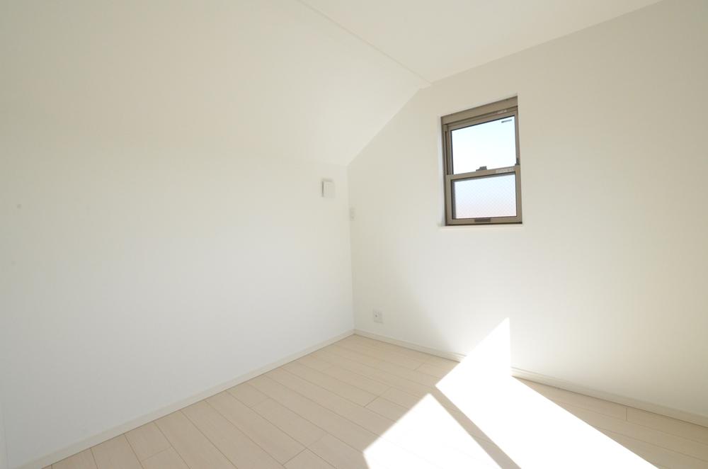 Non-living room. Indoor (10 May 2013) Shooting